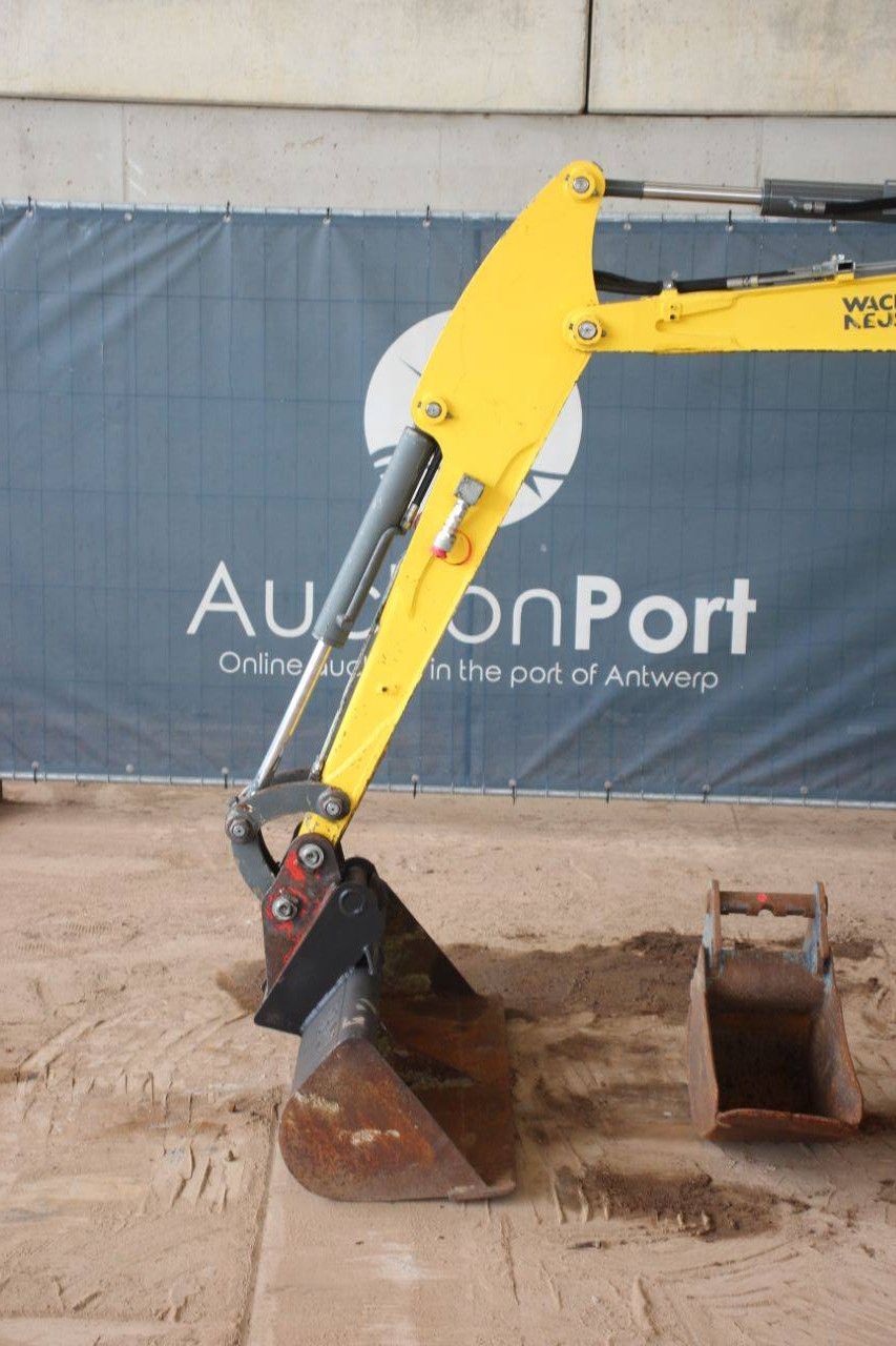 Mini excavator Wacker Neuson ET24 Diesel 13.4kW 2014