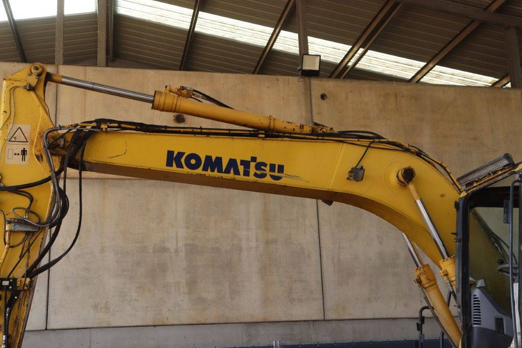 Wheel excavator Komatsu PW140-7 Diesel 32.5kW 2008