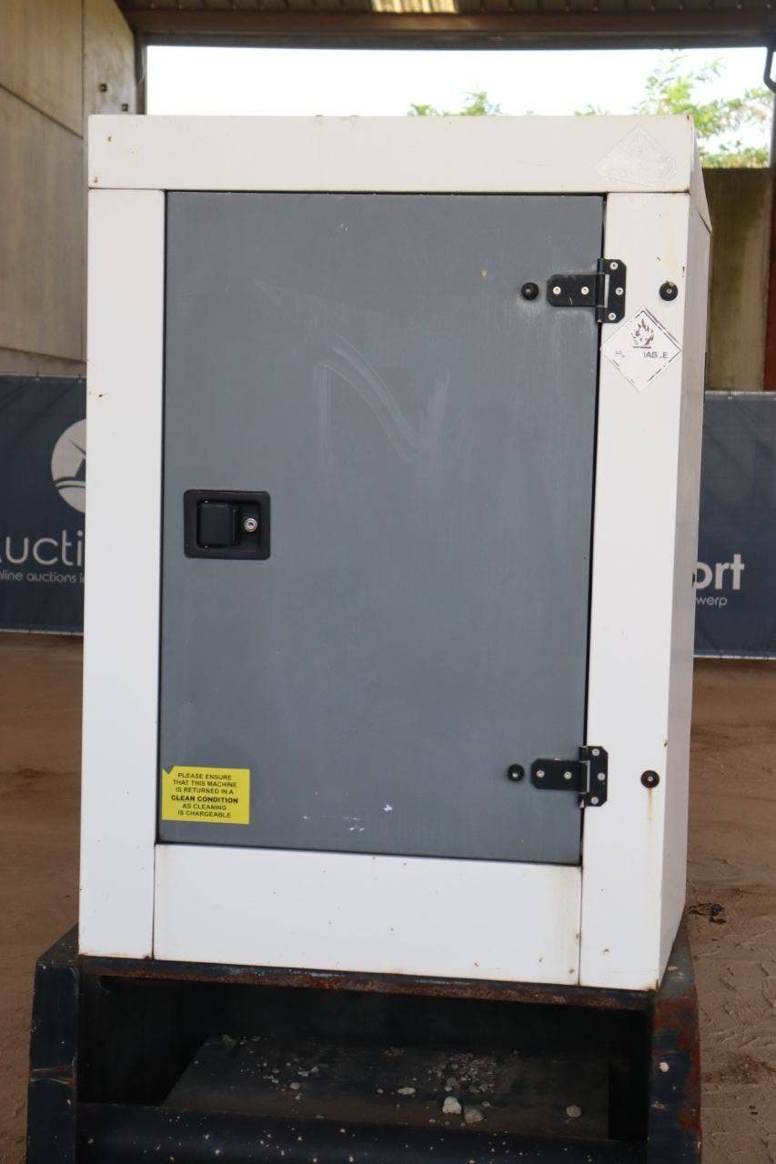 Generator SDMO R220C3 Diesel 220kVA 2011