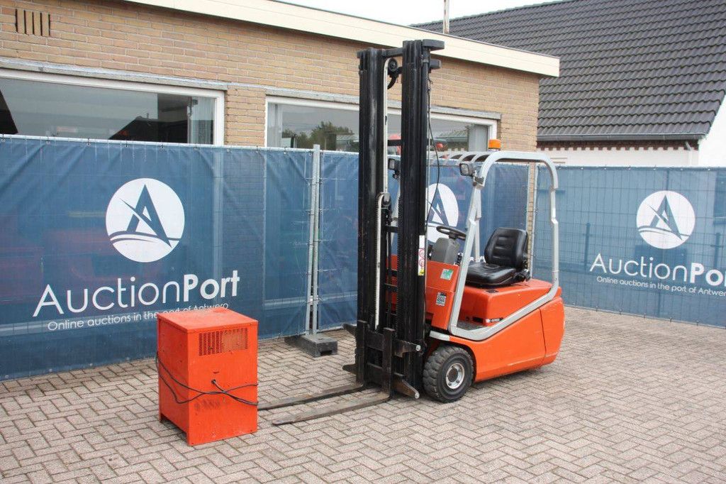 Gabelstapler BT CB 15 T Elektro 1500kg 6,2m 2005