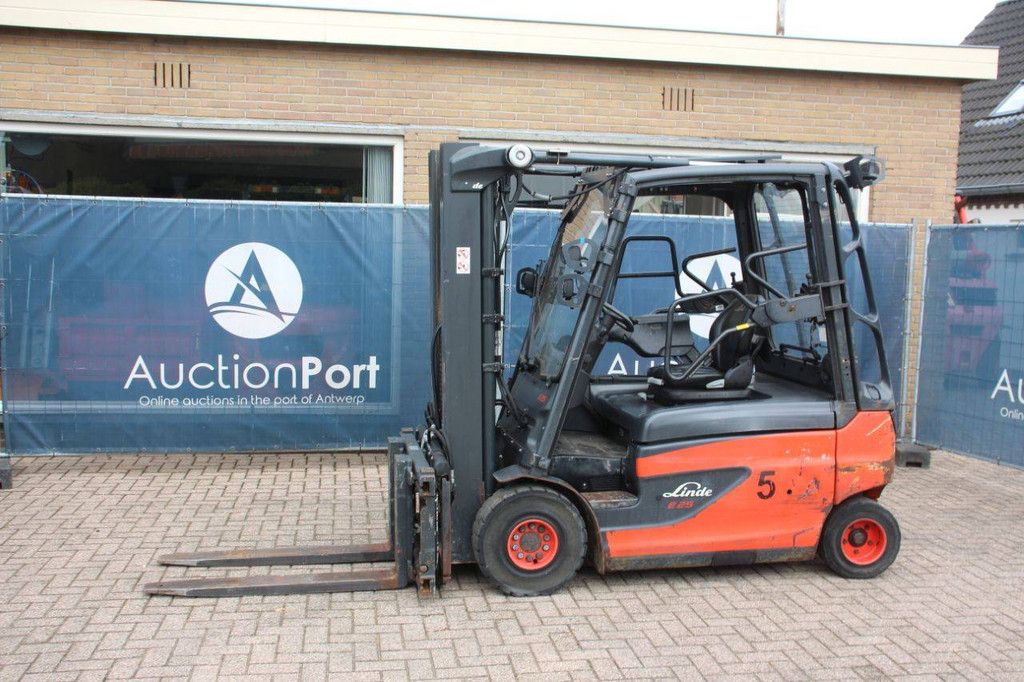 Forklift Linde E25L-01 Electric 2500kg 4.7m 2020