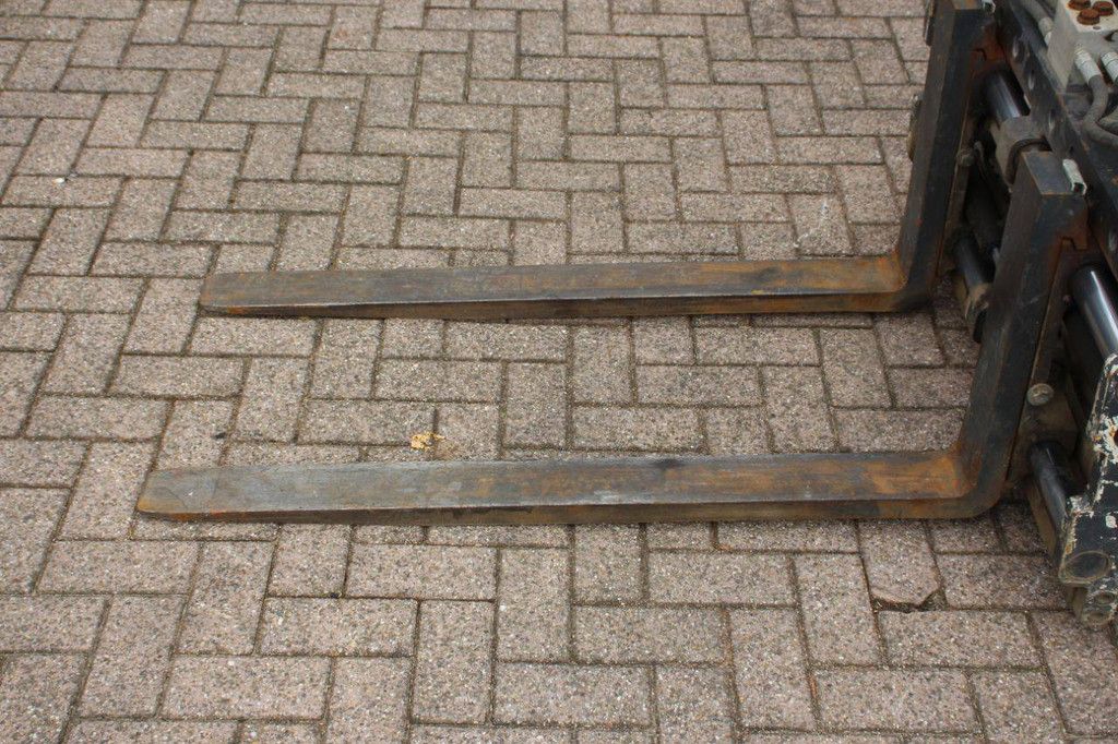 Forklift Still RX 70-25 Diesel 2500kg 5.53m
