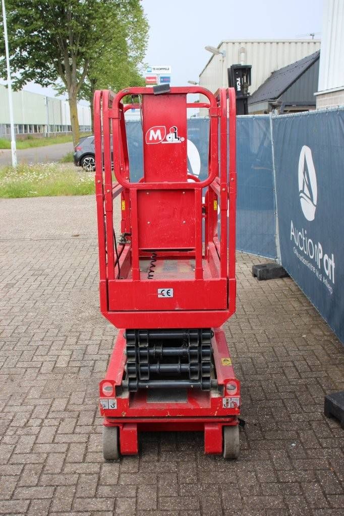 Scherenhebebühne Magni EP5060STE Elektro 5,6 m 2018