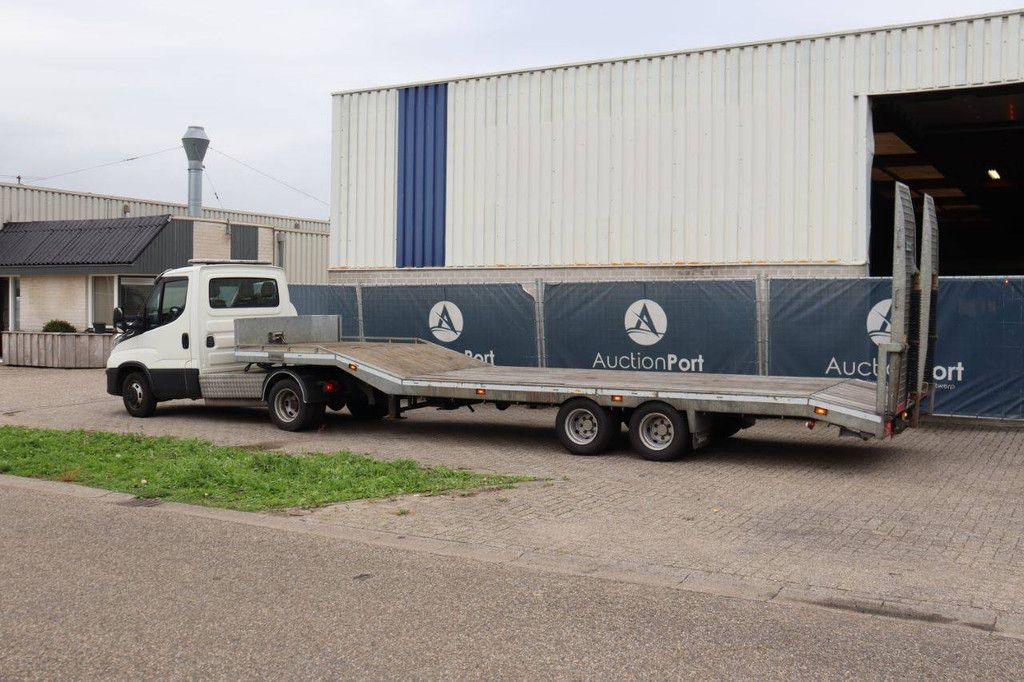 Iveco 40C18 Diesel 2021 met Oplegger Veldhuizen