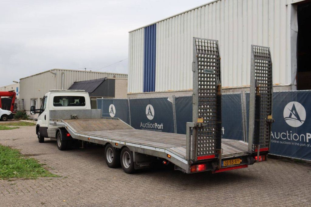Iveco 40C18 Diesel 2021 met Oplegger Veldhuizen