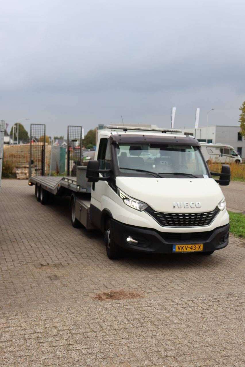 Iveco 40C18 Diesel 2021 met Oplegger Veldhuizen