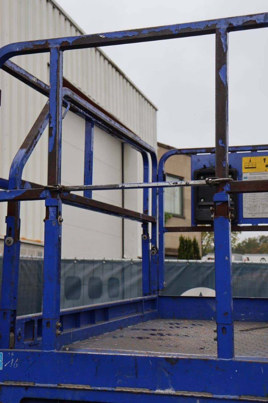 Scissor lift Airo XS7E Electric 8.0m 2012