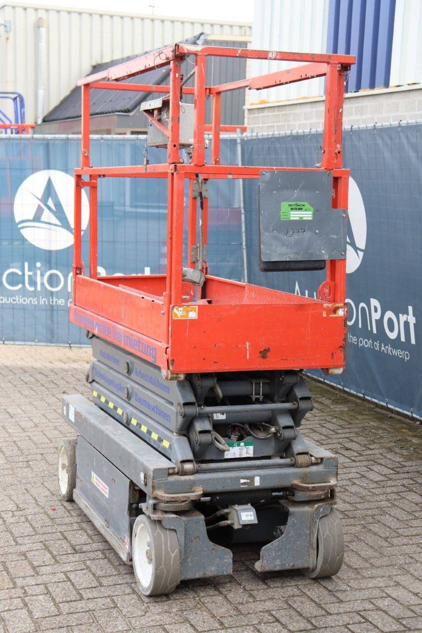 Scissor Lift Skyjack SJ III 3219 Electric 7.8m 2016