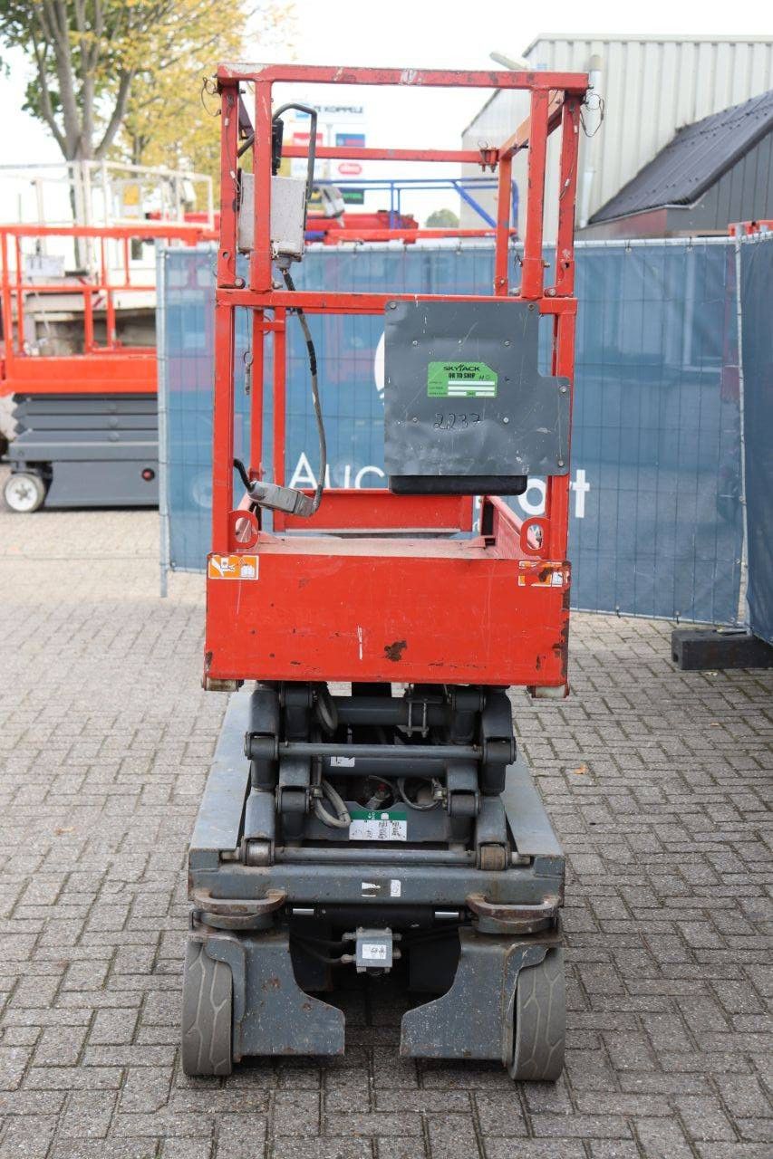 Scissor Lift Skyjack SJ III 3219 Electric 7.8m 2016
