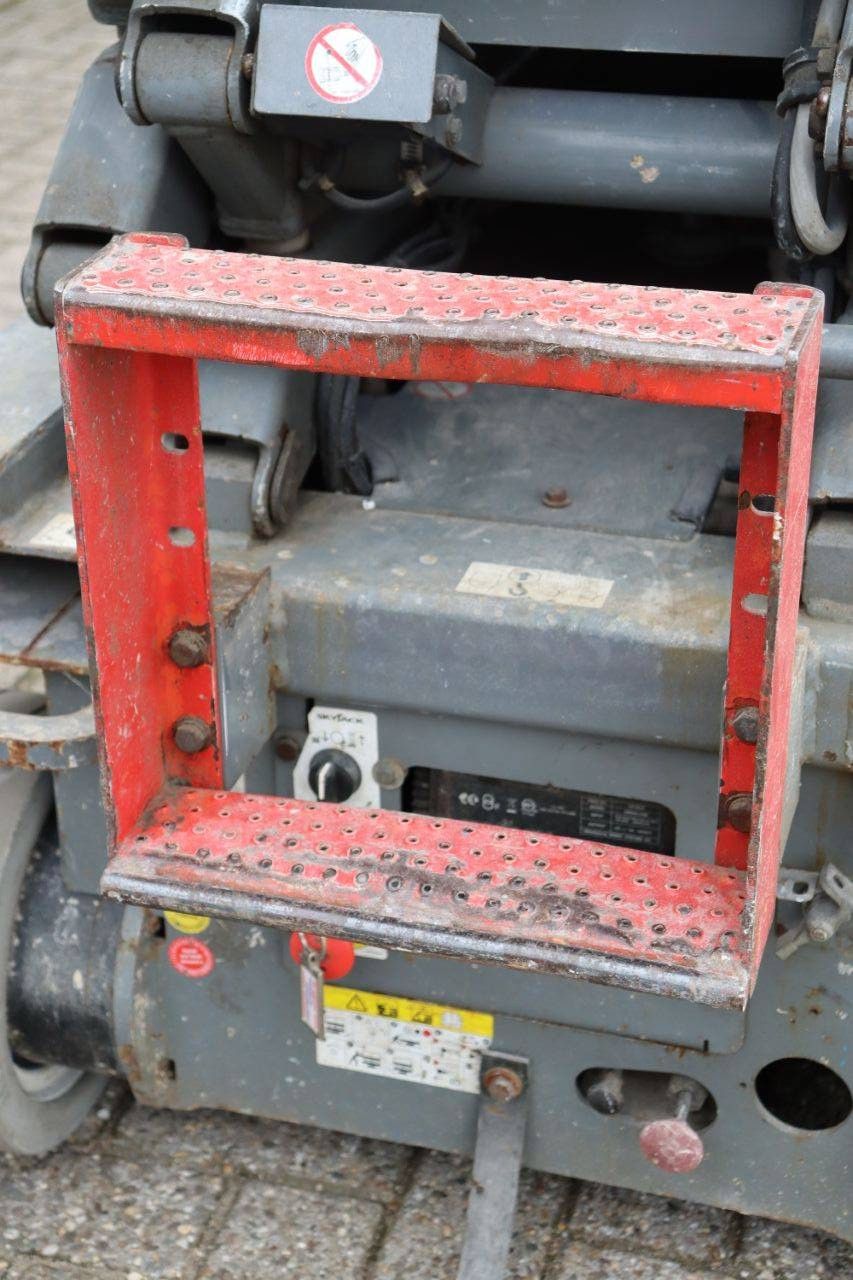 Scissor Lift Skyjack SJIII-3219 Electric 7.8m 2015