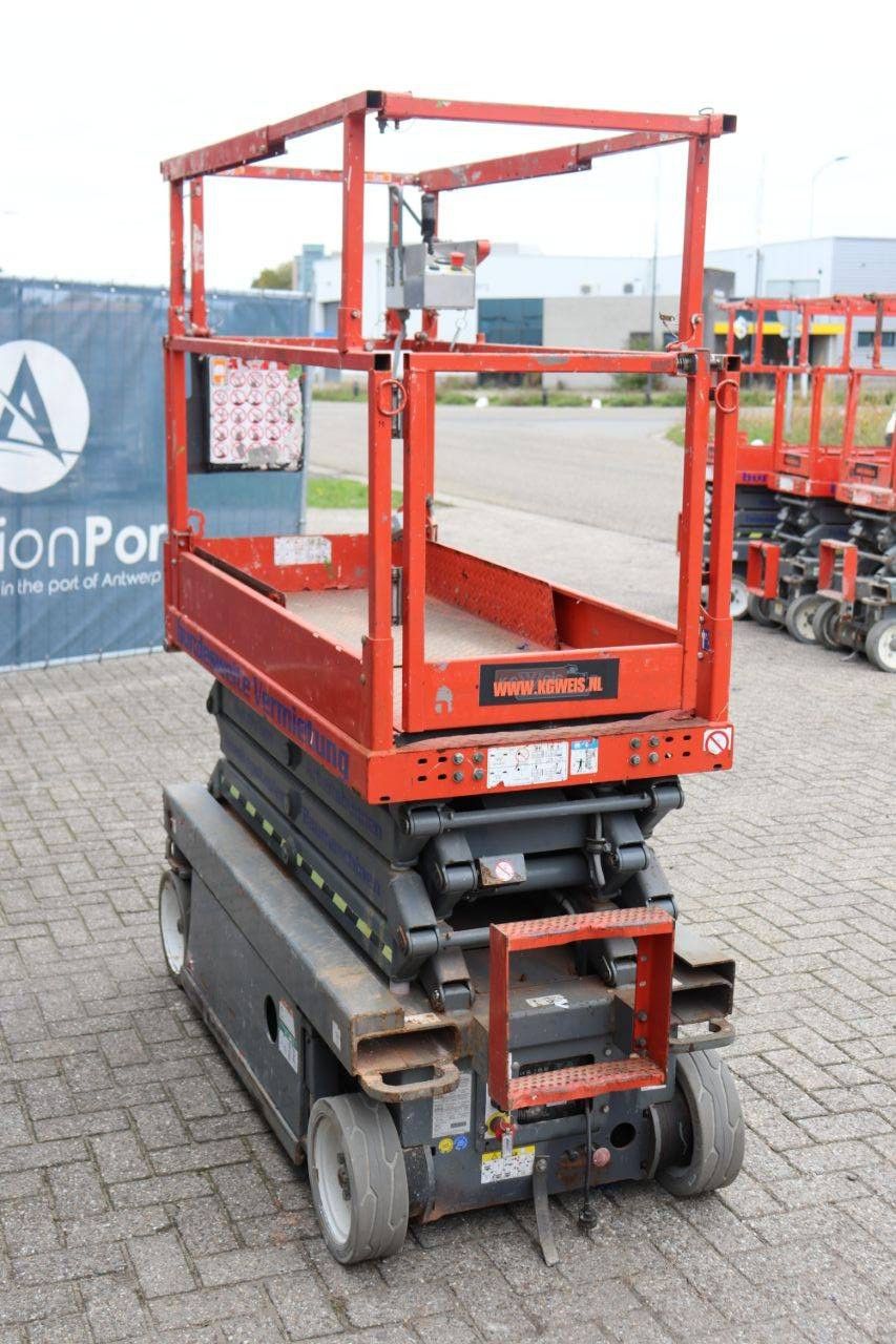 Scissor lift Skyjack SJ III 3219 Electric 7.8m 2017