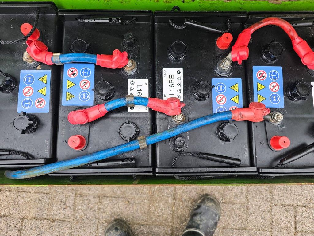 Niftylift HR15NDE Electric 15.5m articulated boom lift