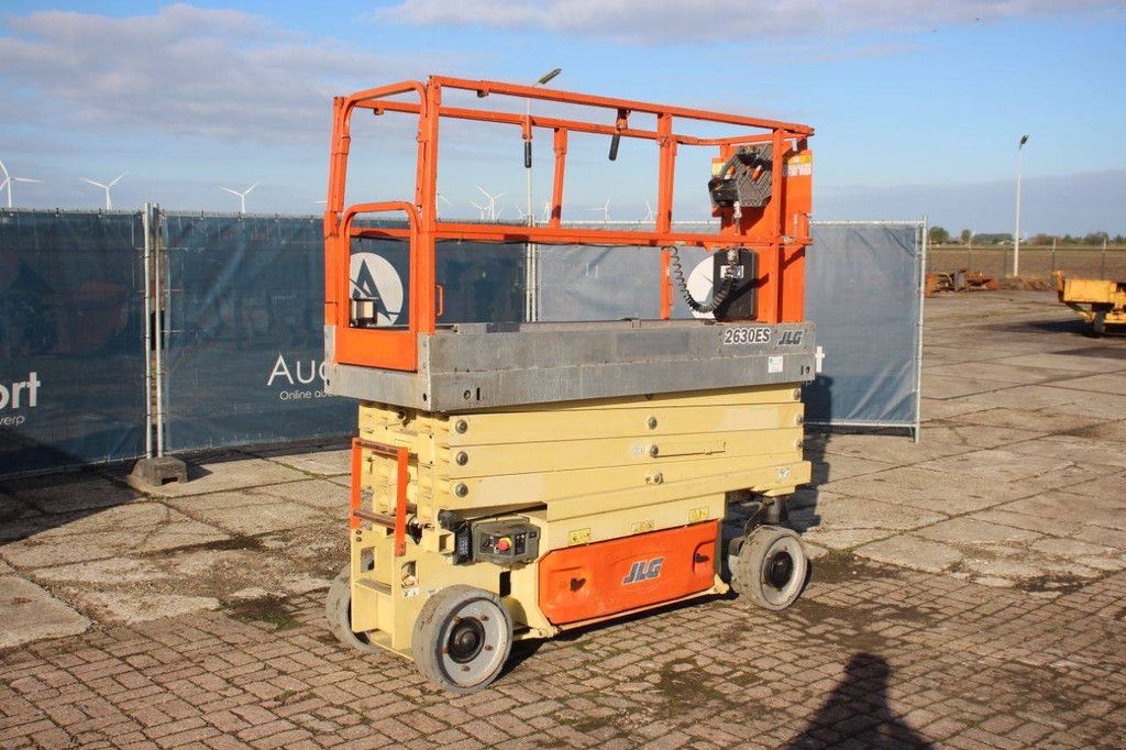 JLG 2630ES Elektrische Scherenbühne 9,8 m 2011