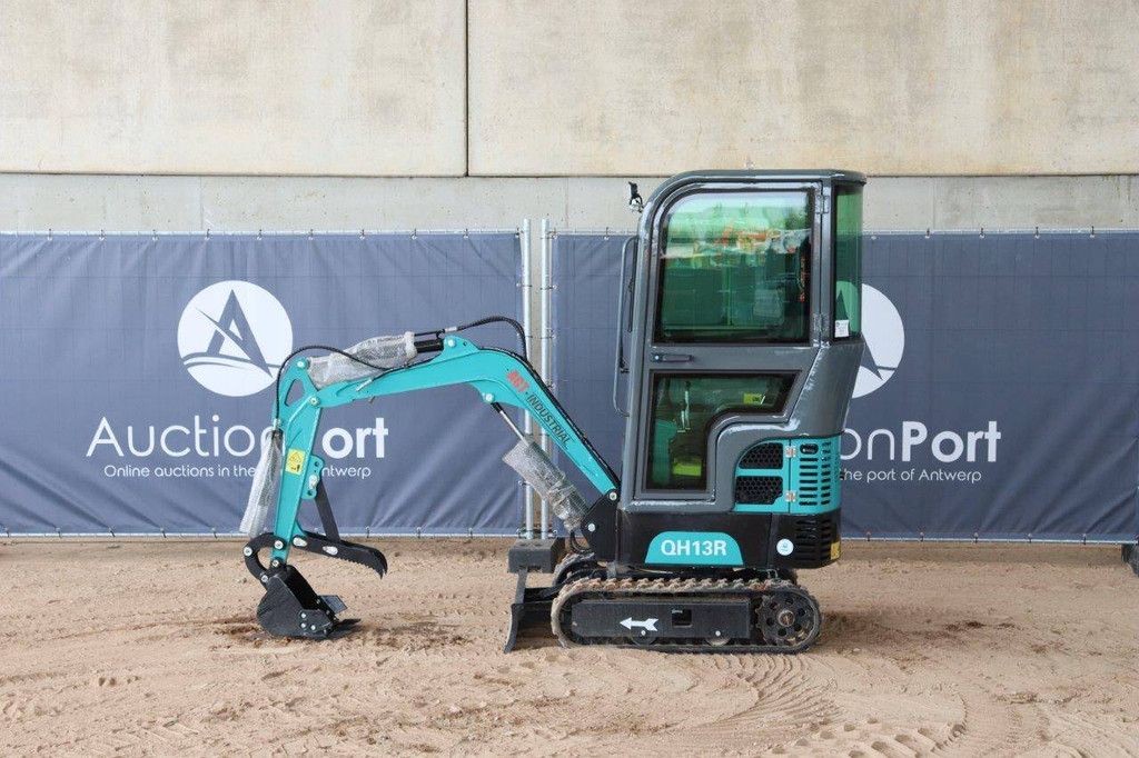 Mini Excavator AGT Industrial QH13R Diesel New