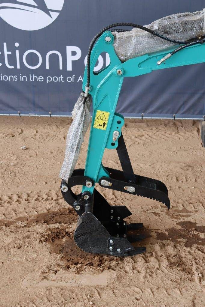Mini Excavator AGT Industrial QH13R Diesel New