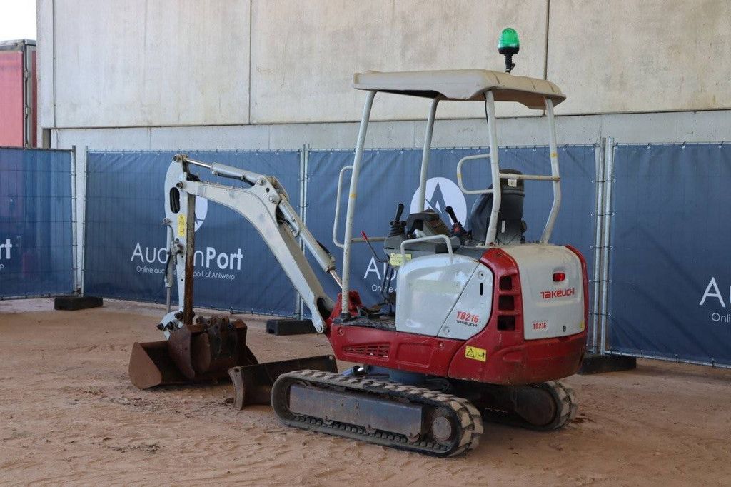 Mini excavator Takeuchi TB216 Diesel 11kW 2014
