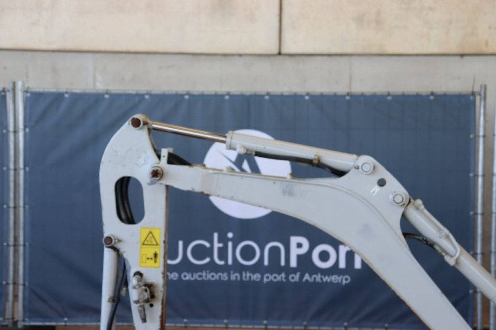 Mini excavator Takeuchi TB216 Diesel 11kW 2014