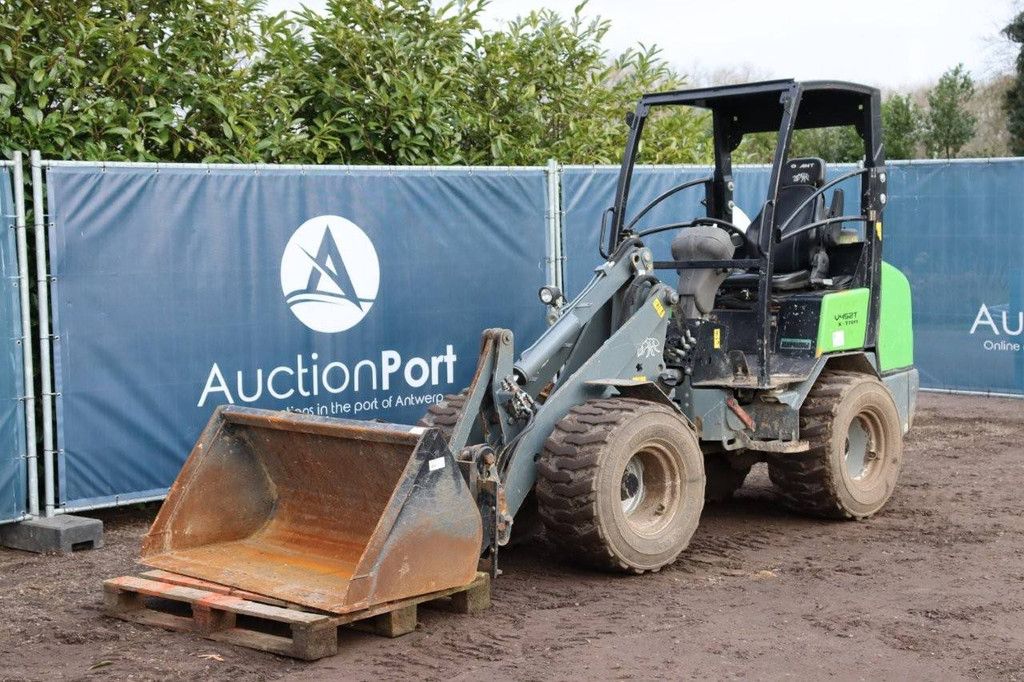Wheel loader Giant V452T X-TRA Diesel 33kW