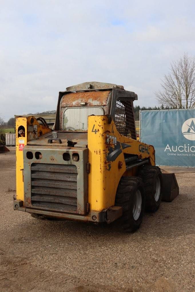 Skid steer loader Gehl R220 Diesel 53kW