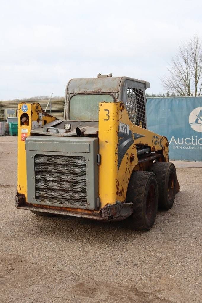 Skid steer loader Gehl R220 Diesel 53kW