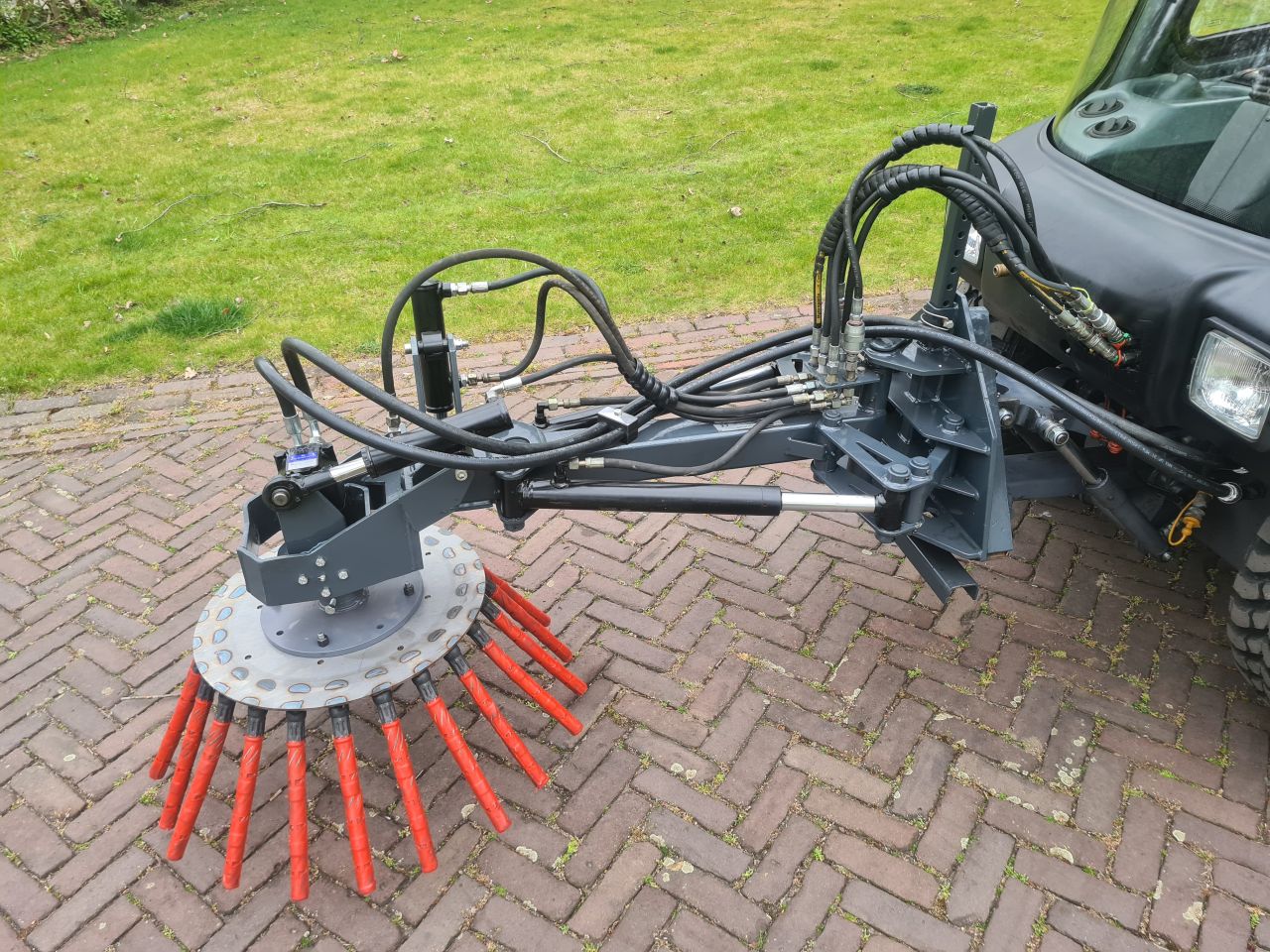 Onkruidborstelarm onkruidborstel borstel passend aan Lm Trac.