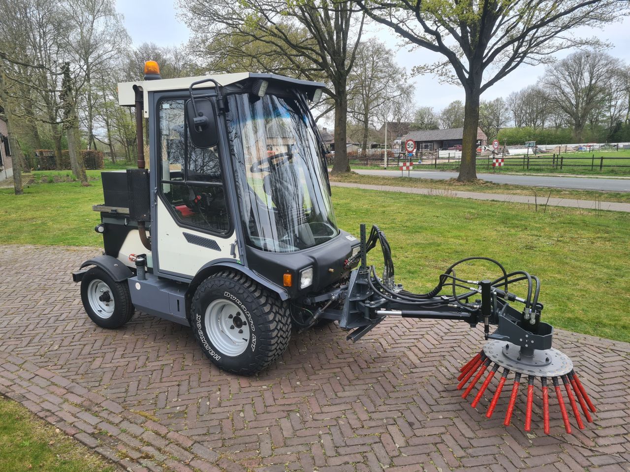 Onkruidborstelarm onkruidborstel borstel passend aan Lm Trac.