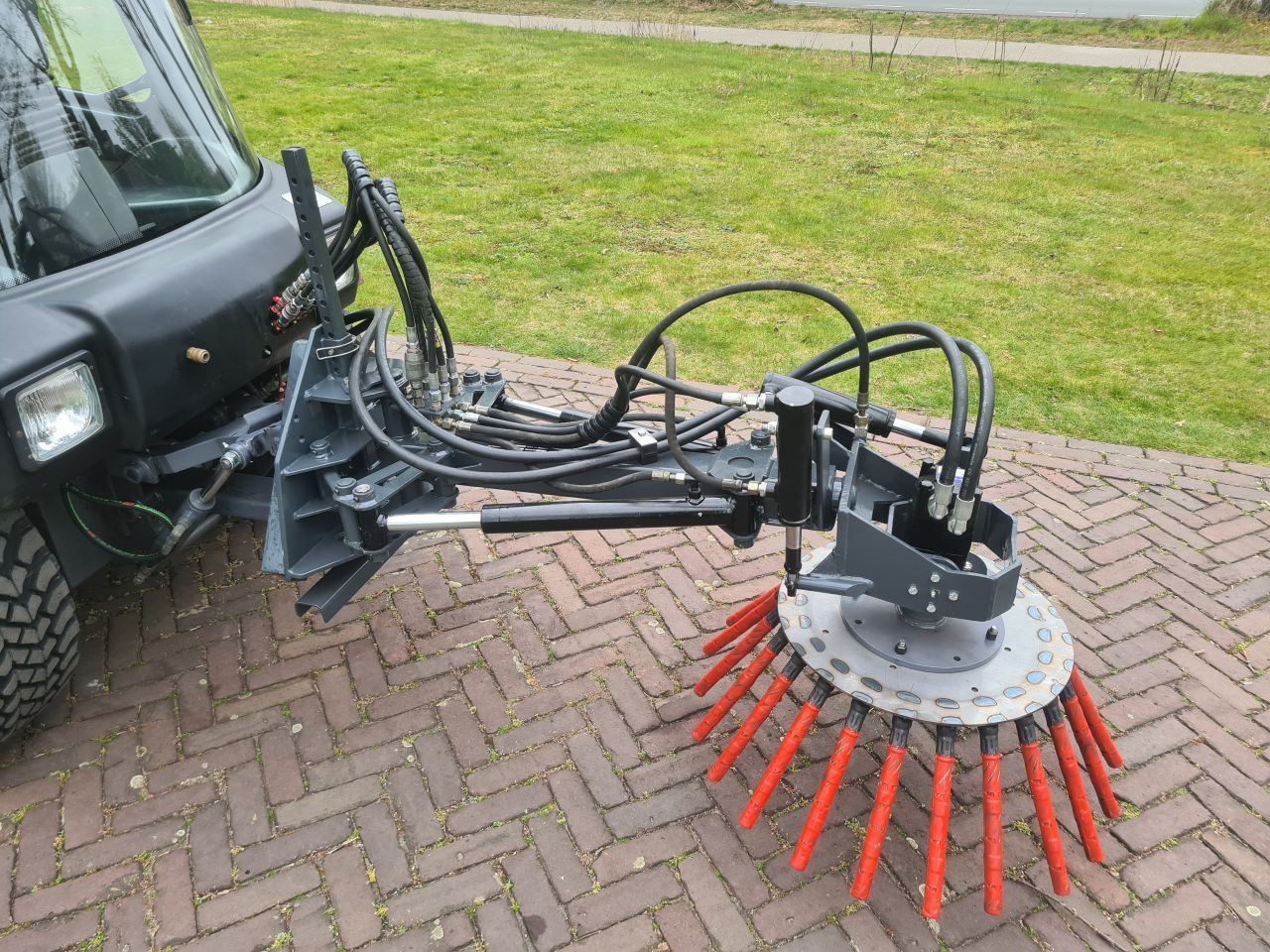 Onkruidborstelarm onkruidborstel borstel passend aan Lm Trac.