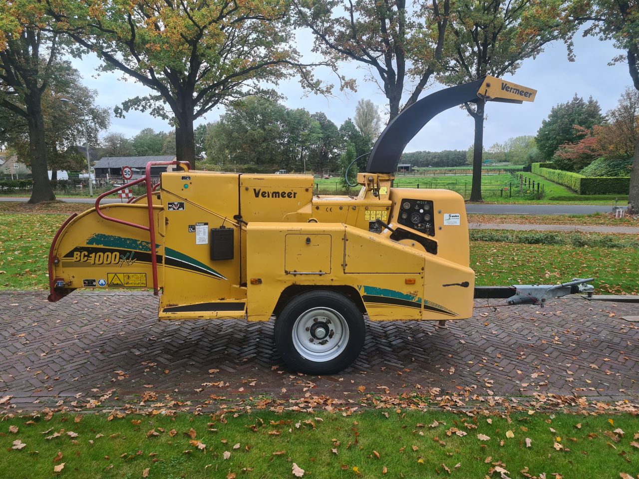 Vermeer BC 1000 XL schredder snipperaar hout versnipperaar.