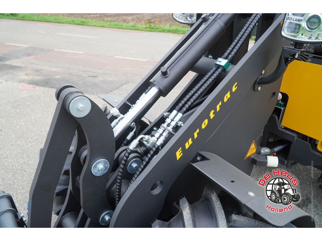 Eurotrac W12 MS stage V