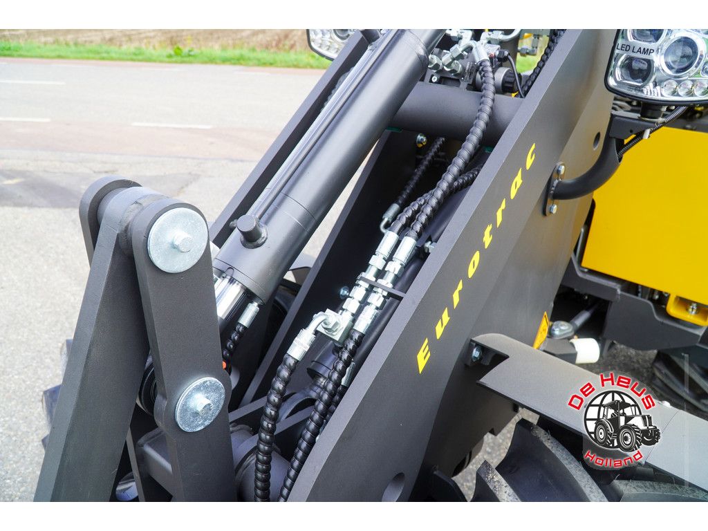 Eurotrac W12S