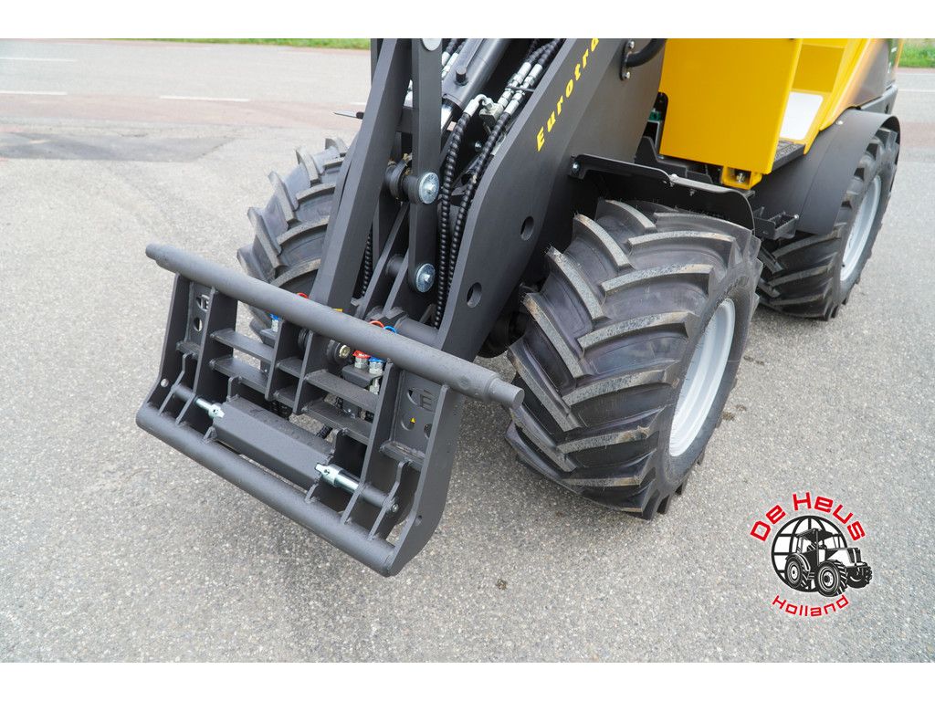 Eurotrac W12S
