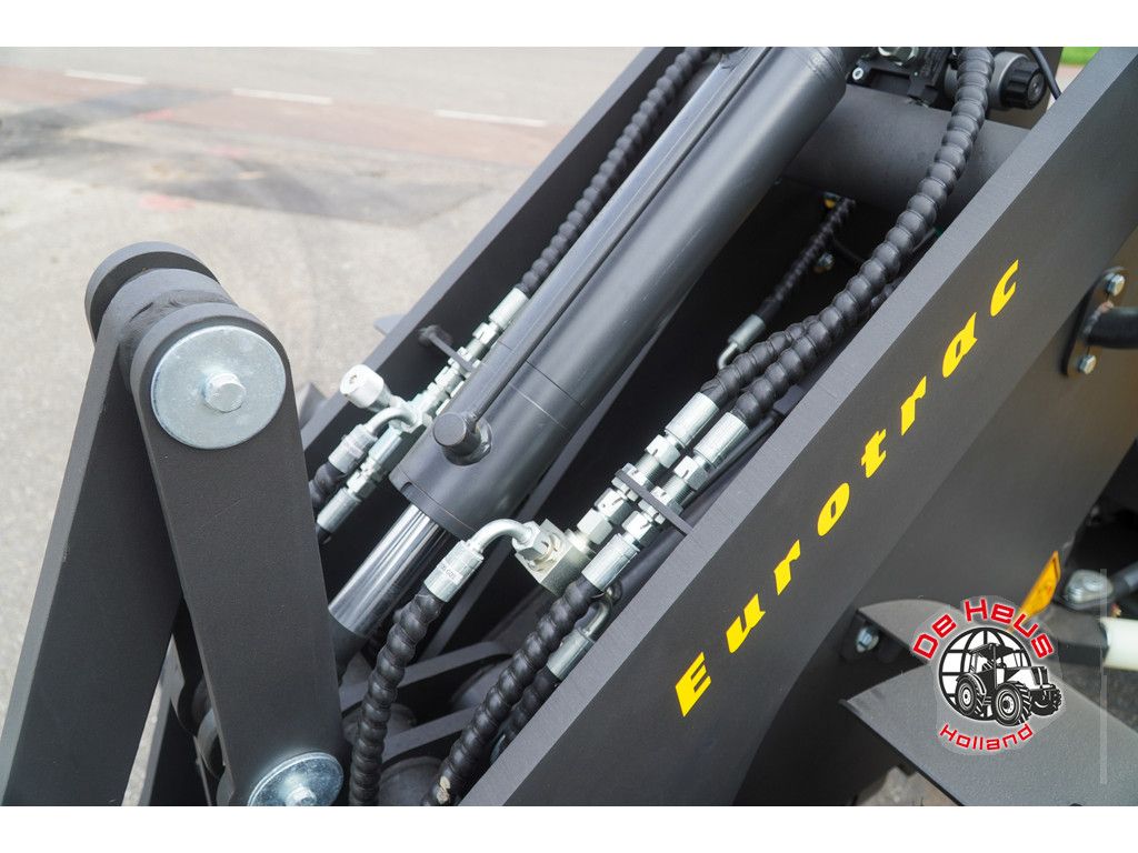 Eurotrac W12S