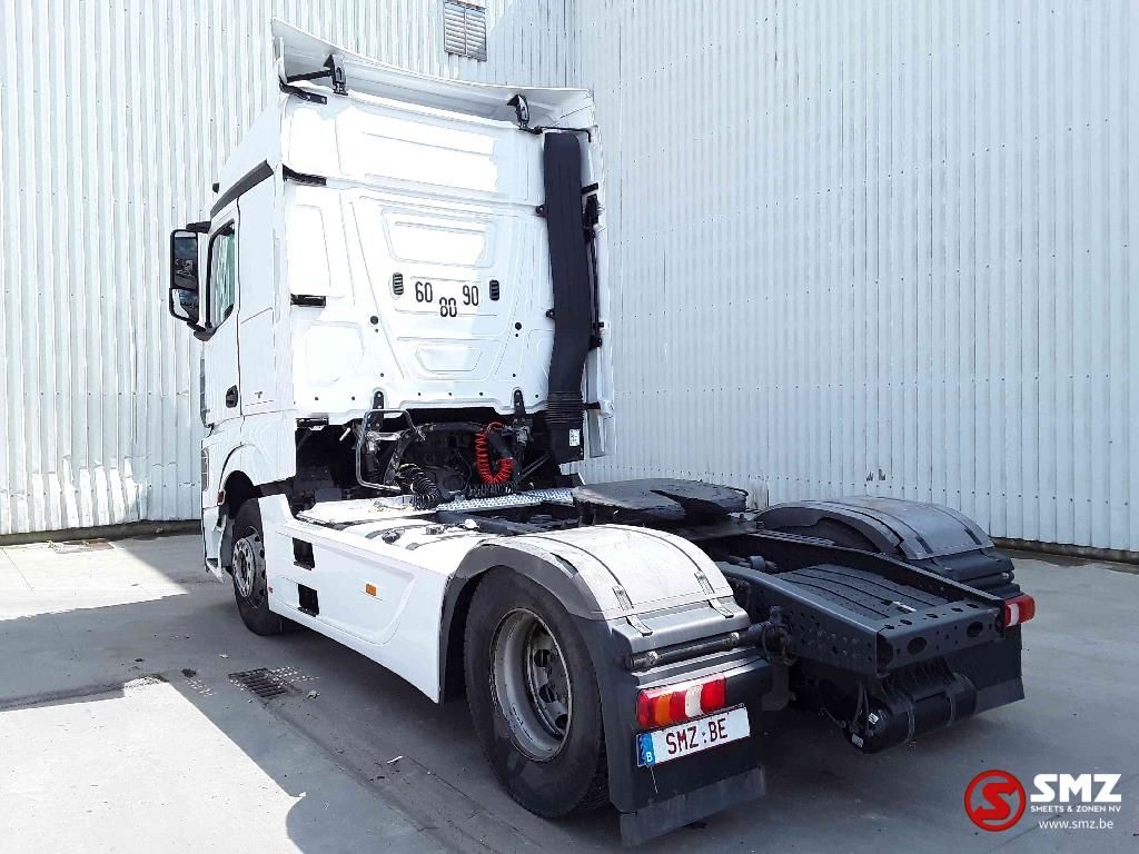 Mercedes Actros 1845 StreamSpace 2m50