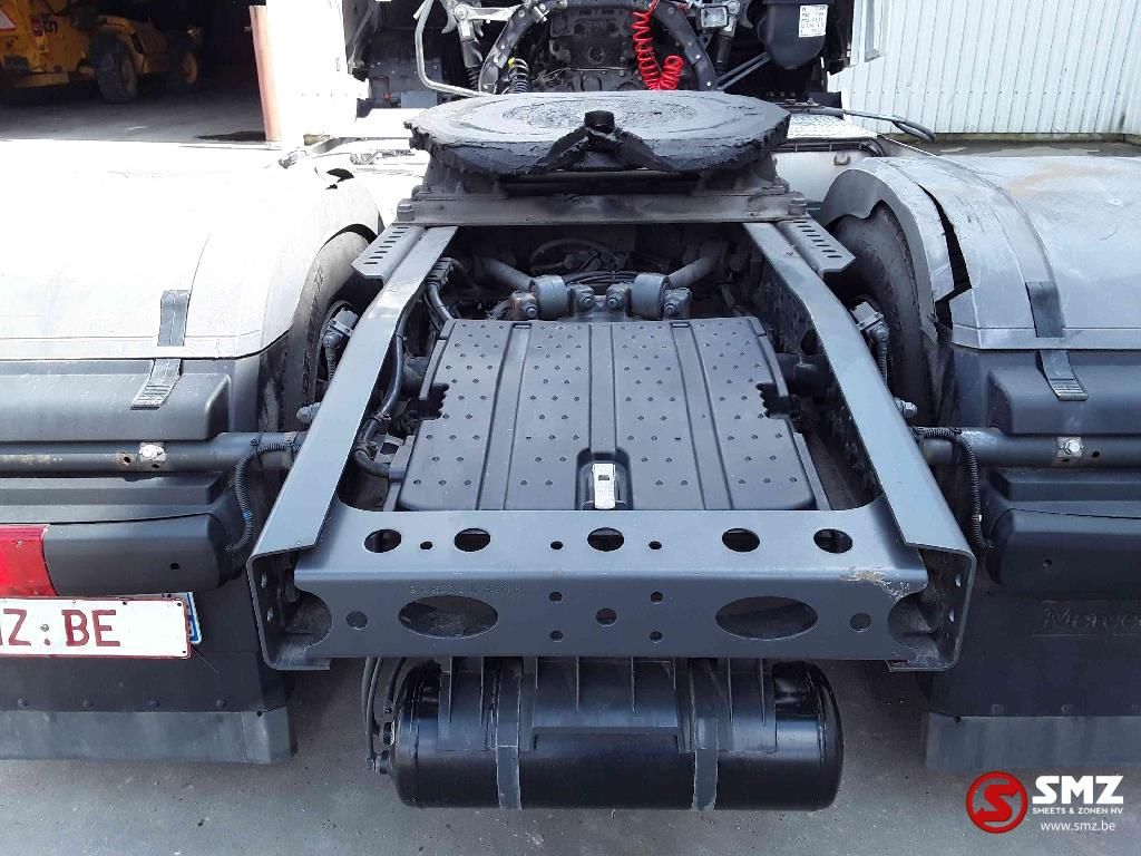 Mercedes Actros 1845 StreamSpace 2m50