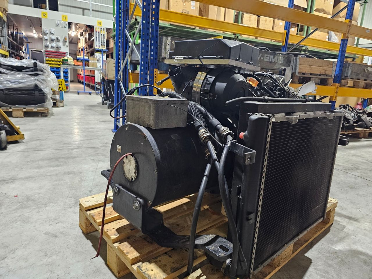 Perkins 404D-22 Met Aggregaat en omvormer