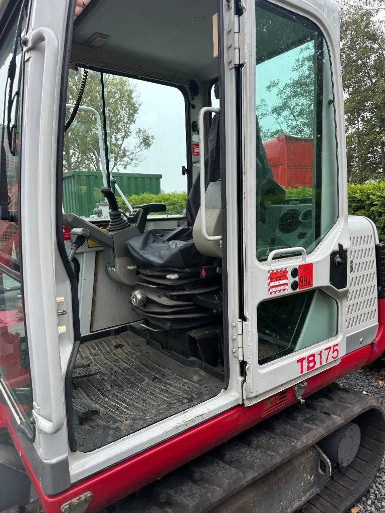 Takeuchi TB 175 3-delige giek (triple giek)