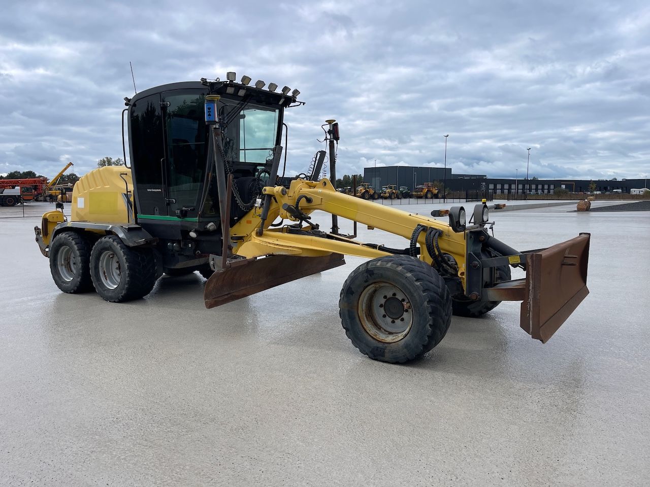 New Holland F106.7A 6x6 Grader + GPS