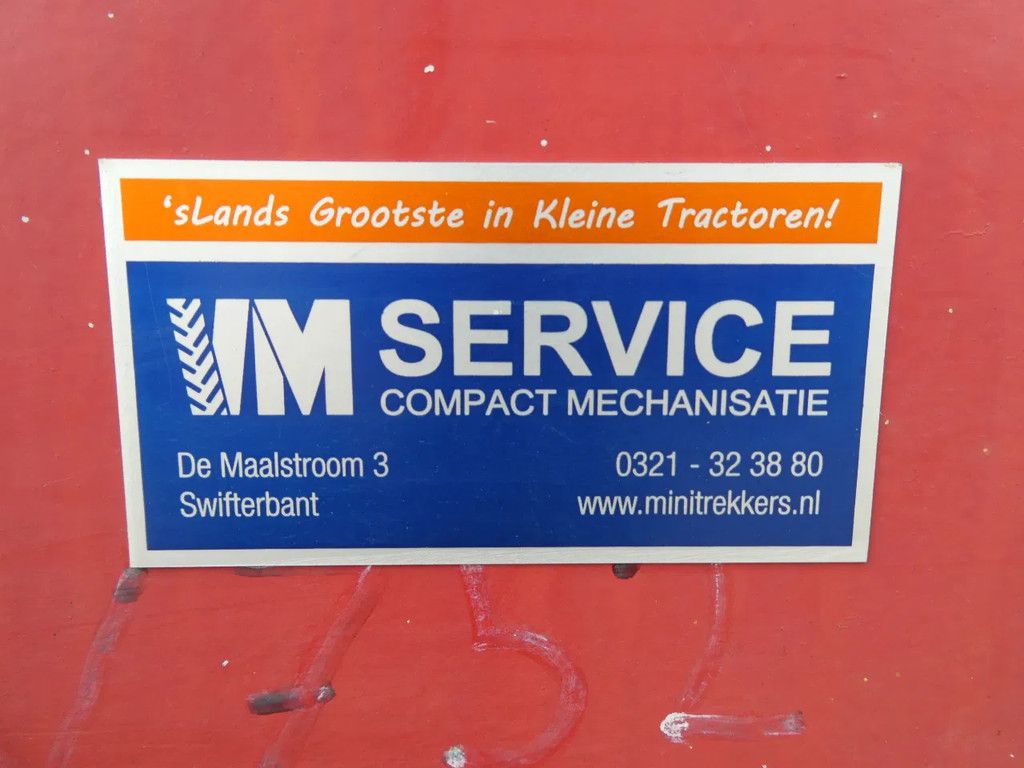 International 423 2wd / 7134 Draaiuren / Smalspoortrekker