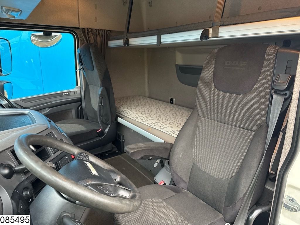 DAF XF 460 EURO 6, Hydraulic