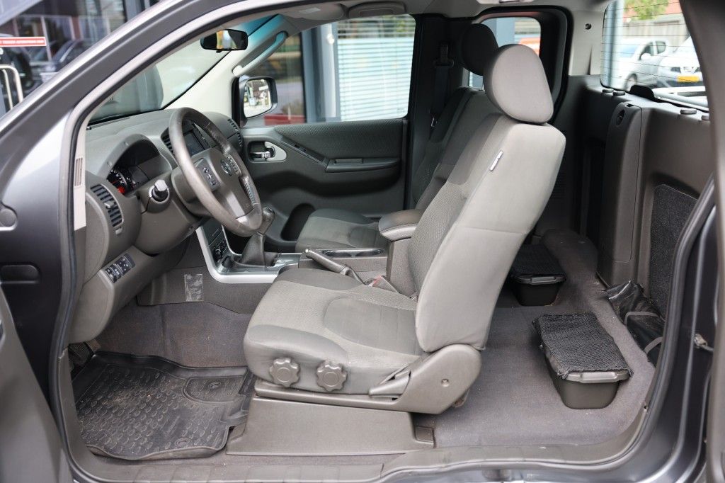 Nissan Navara 2.5 DCI X-TRA SE 4WD VAN MARGE