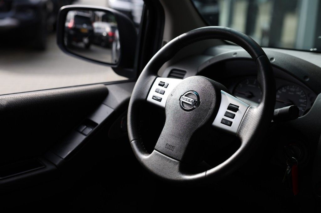 Nissan Navara 2.5 DCI X-TRA SE 4WD VAN MARGE