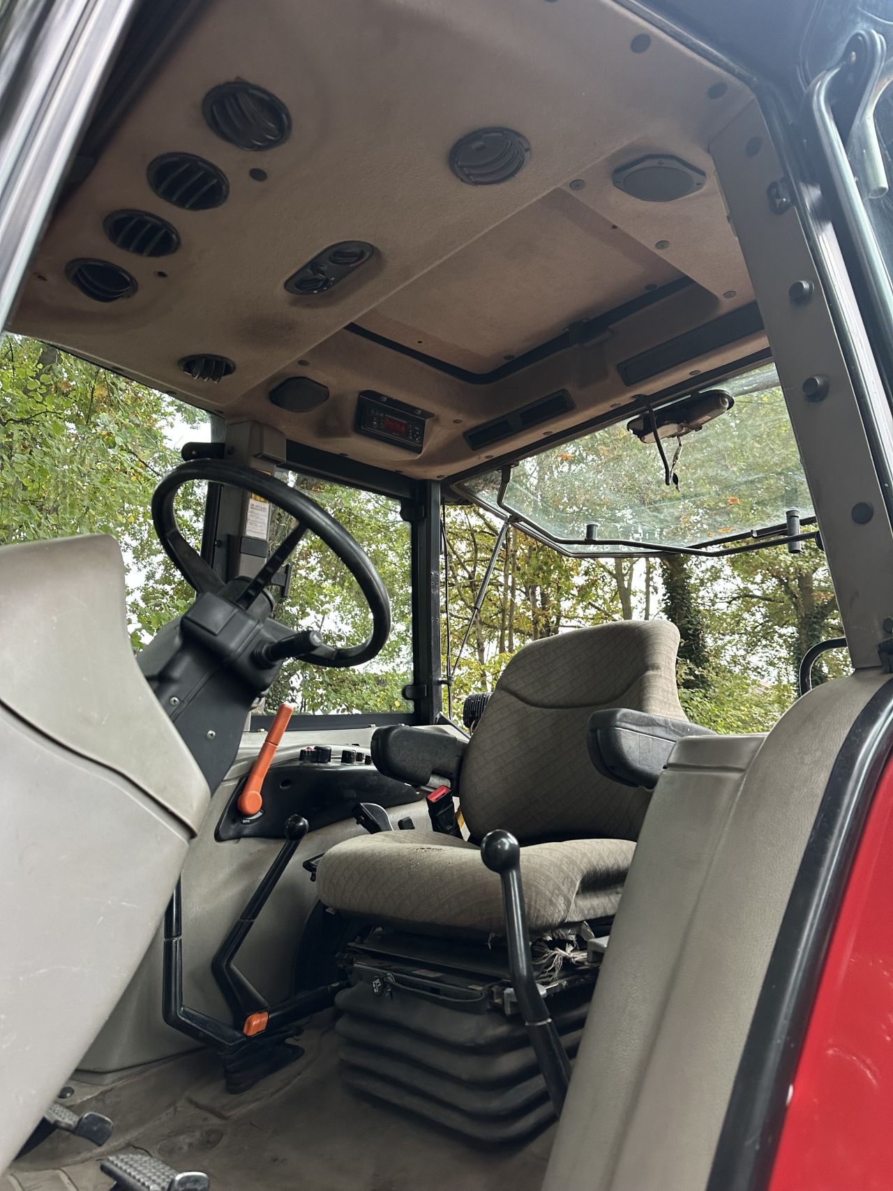 Case JX 1090U