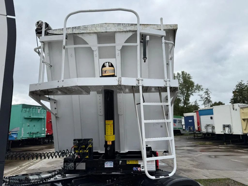 Stas S300CX 6068KG ALU Klep/deuren Liftas APK 07/2026