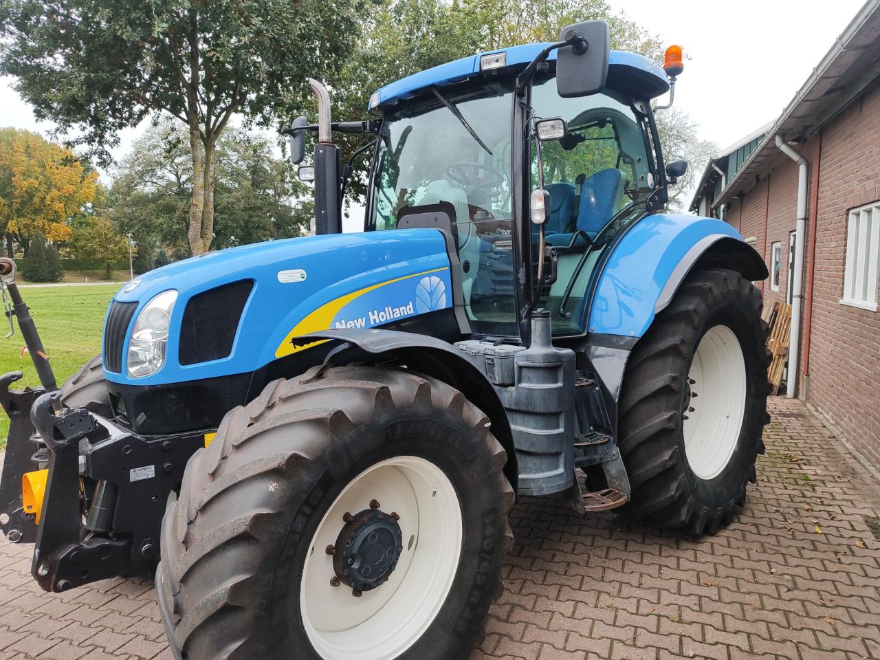 Gave New Holland T 6030 Range Command