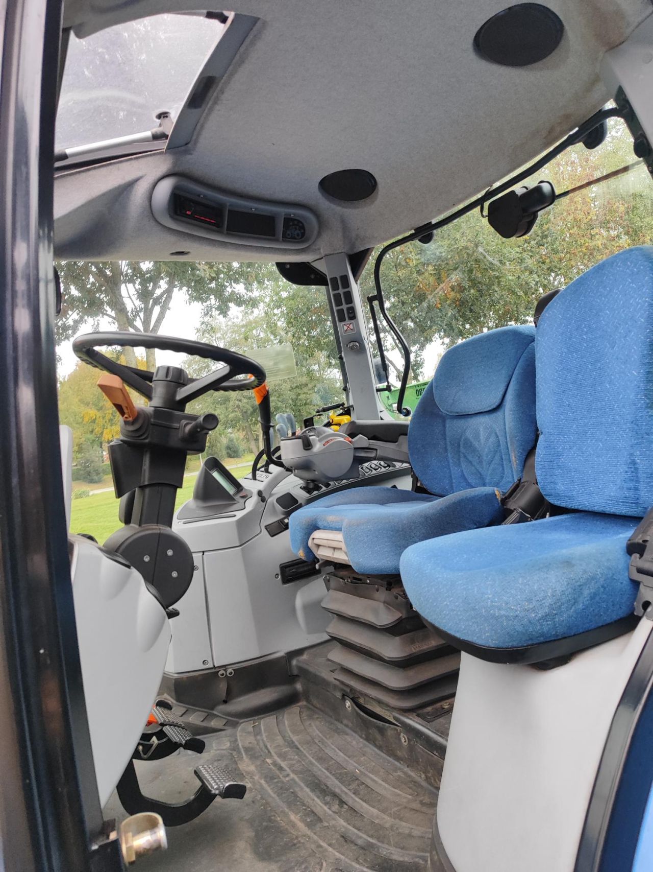 Gave New Holland T 6030 Range Command