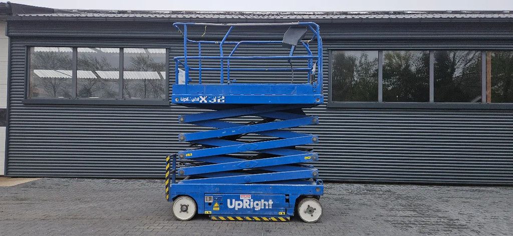 Upright X 32