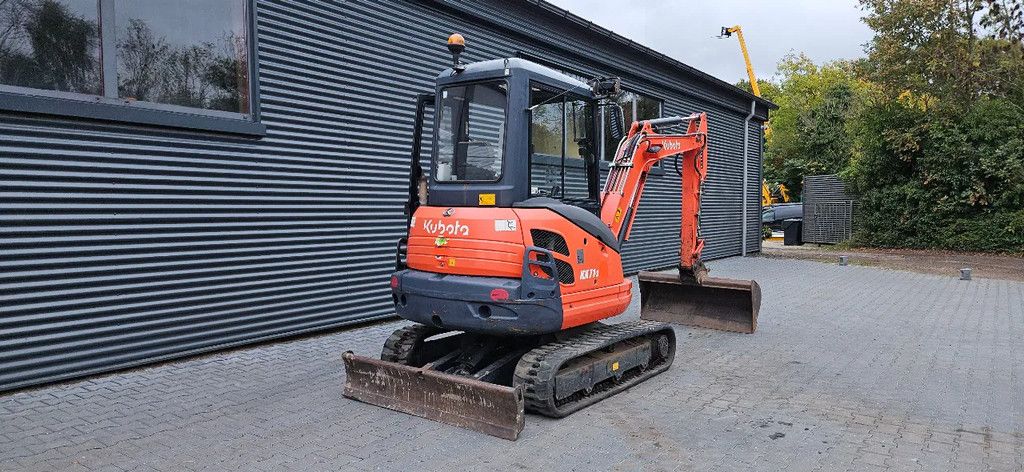 Kubota KX71-3