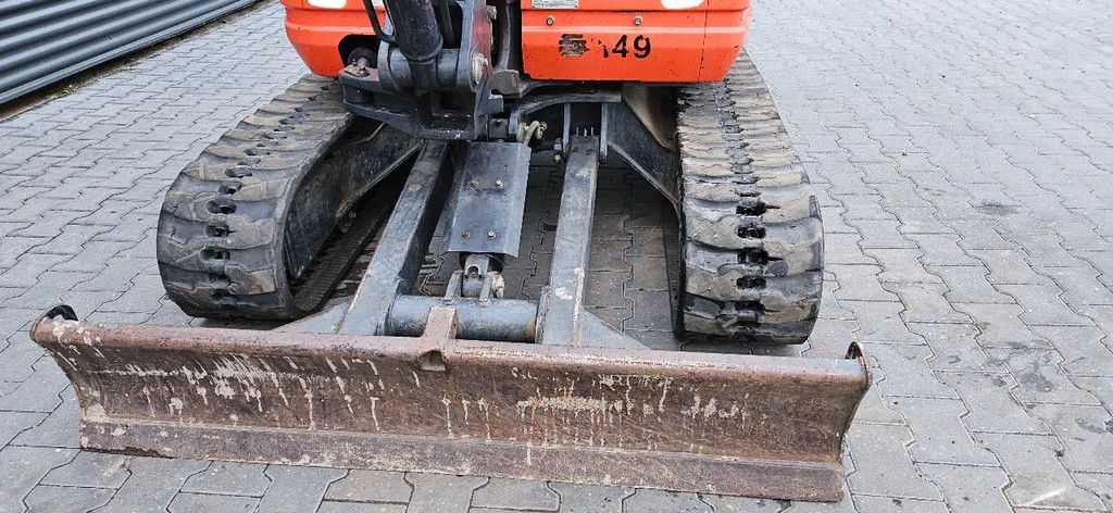 Kubota KX71-3