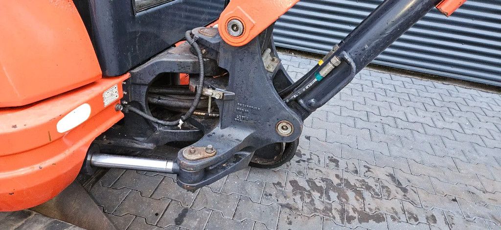 Kubota KX71-3