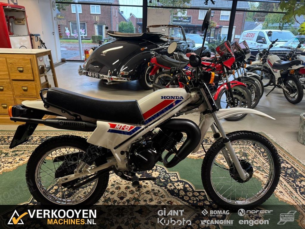 1981 Honda MT-8 Wit NOS KN202